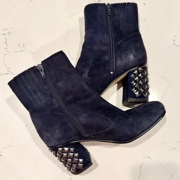 Guess Women's Blue Suede Stud Heeled Ankle Boots NWOT - Picture 11 of 12
